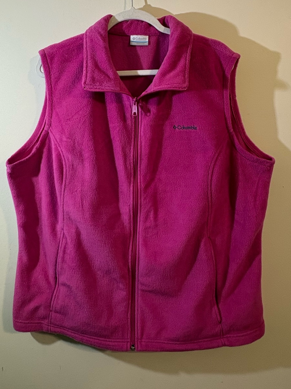 Columbia Bright Pink Fleece Vest women’s plus 2X classic layering piece Fuchsia